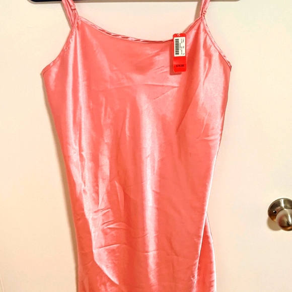Brand New With Tags Women's Large Pink Night Gown - Picture 1 of 4